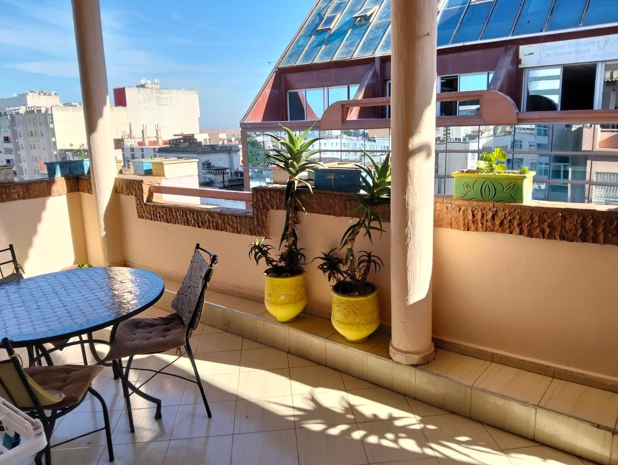 Appart Najia Au Centre Kenitra Avec Grande Terrasse Szoba fotó